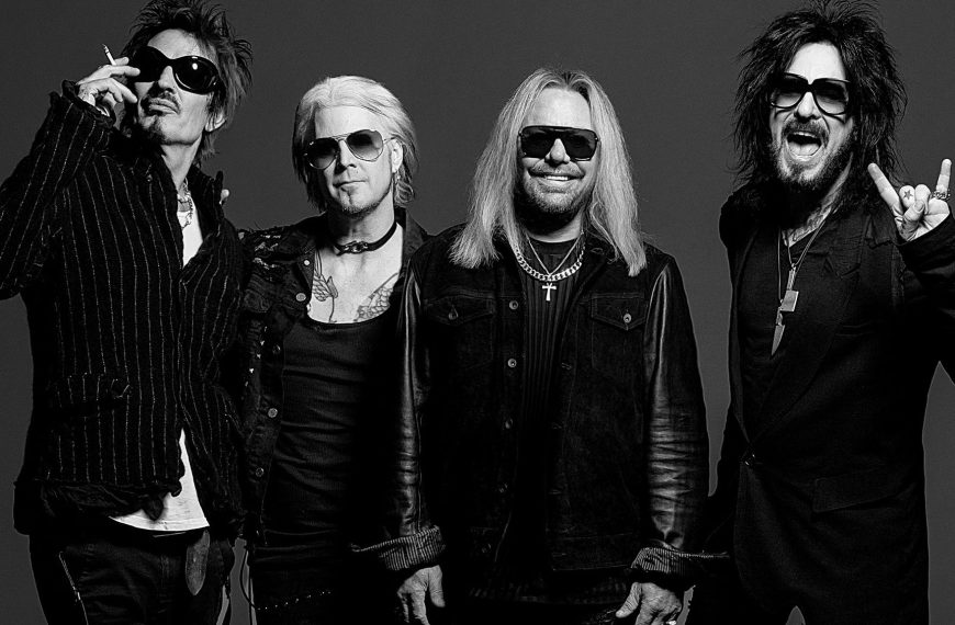 Motley Crue & Tesla - Toyota Amphitheatre - 09090909 2323 2026202620262026